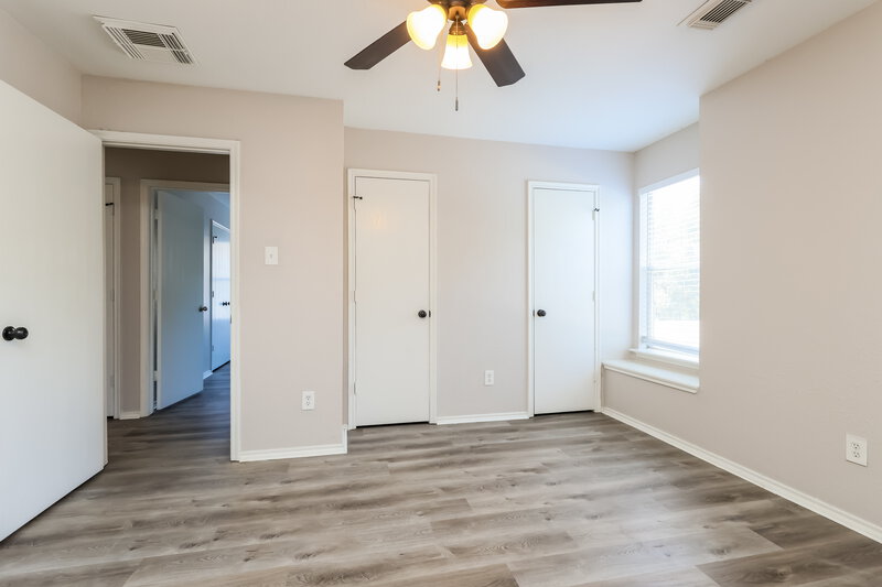 2,255/Mo, 11410 Flying Geese Ln Tomball, TX 77375 Bedroom View 2