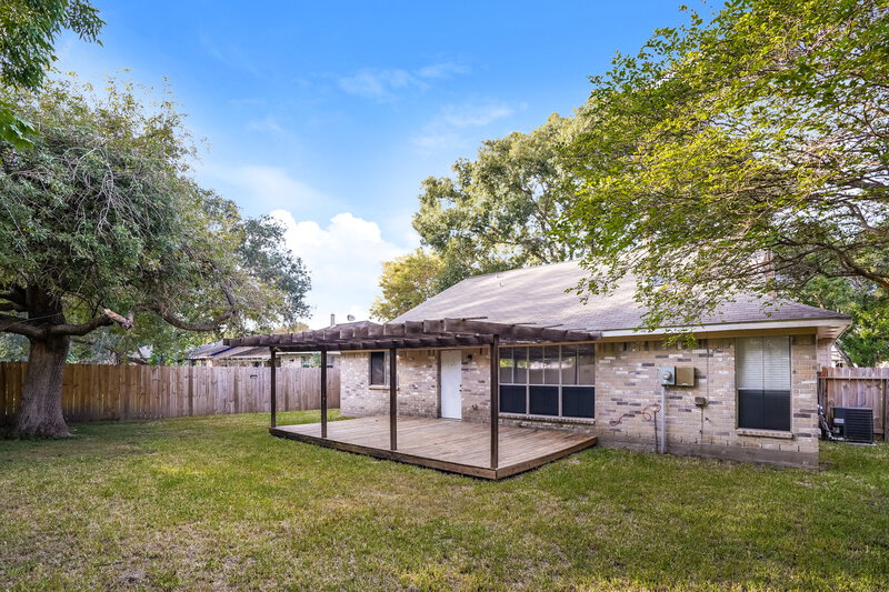 1,940/Mo, 333 Anchor Way League City, TX 77573 Rear View 2