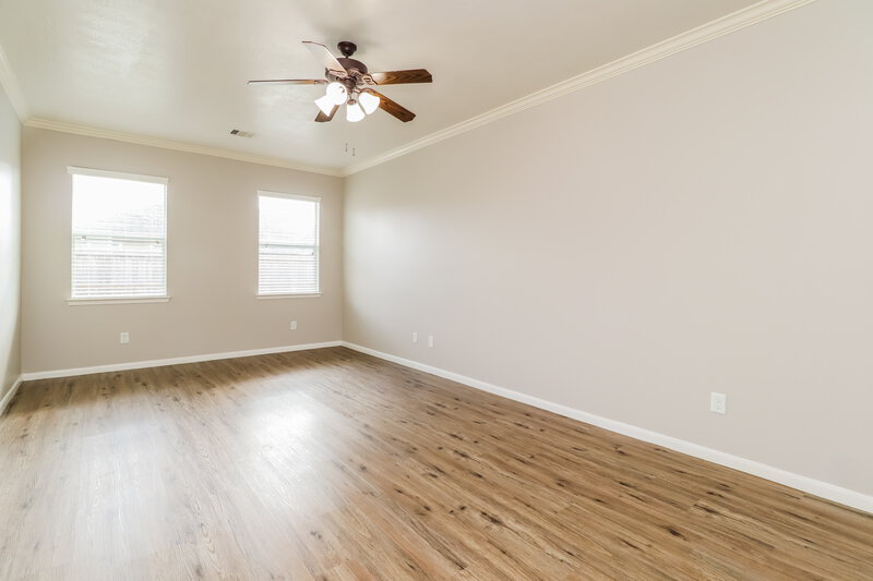 2,455/Mo, 2548 Blue Heron Cir Seabrook, TX 77586 Main Bedroom View 2