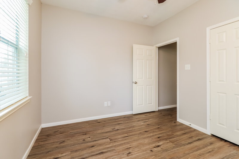 2,455/Mo, 2548 Blue Heron Cir Seabrook, TX 77586 Bedroom View