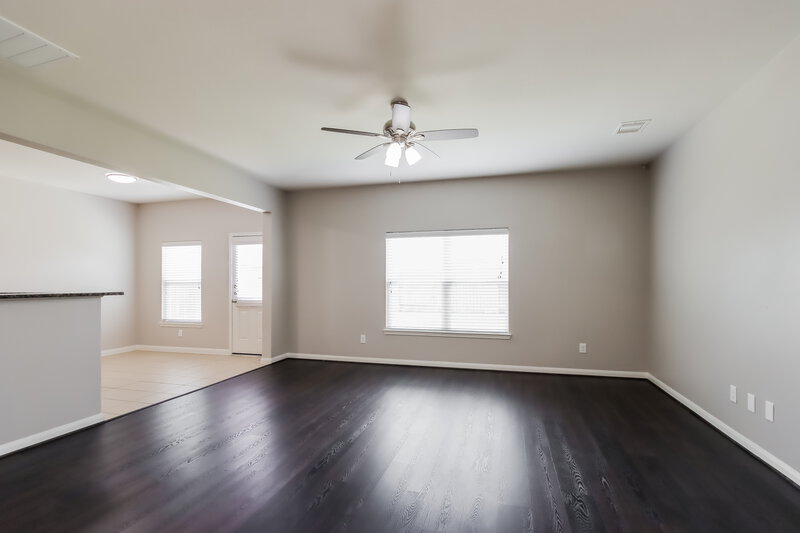 2,410/Mo, 8918 Stagewood Dr Humble, TX 77338 Living Room View