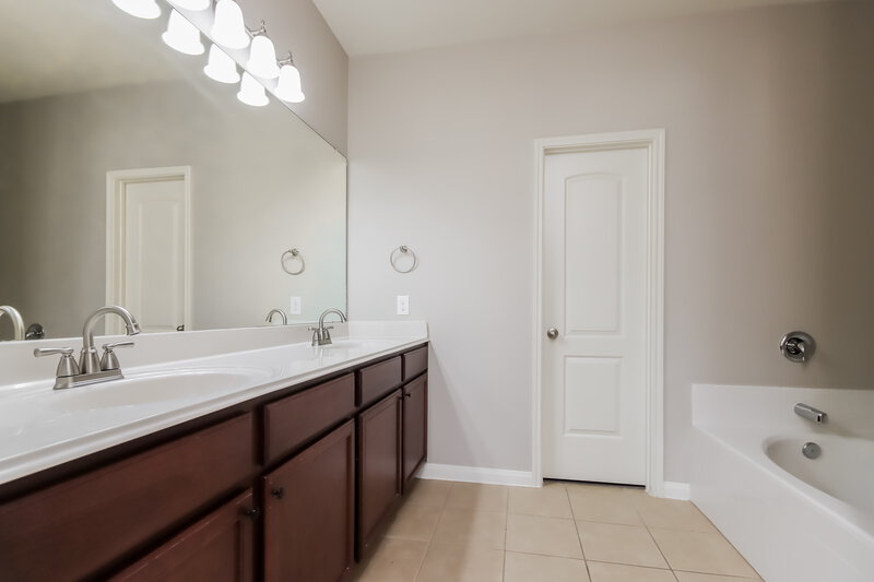 2,410/Mo, 8918 Stagewood Dr Humble, TX 77338 Main Bedroom View 2