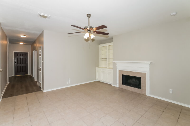 1,810/Mo, 1427 Waterside Village Drive Richmond, TX 77407 Living Room View