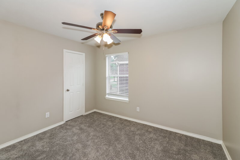 1,810/Mo, 1427 Waterside Village Drive Richmond, TX 77407 Bedroom View 2