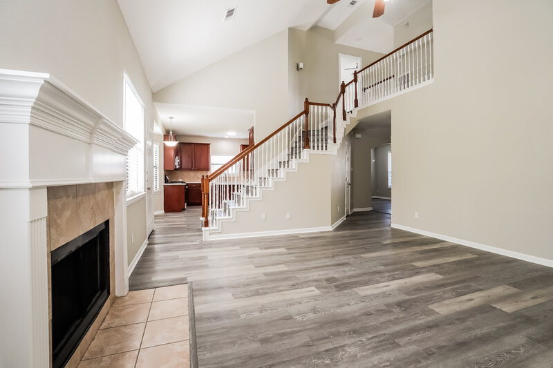 2,175/Mo, 812 Lightningbug Ln Conroe, TX 77301 Living Room View