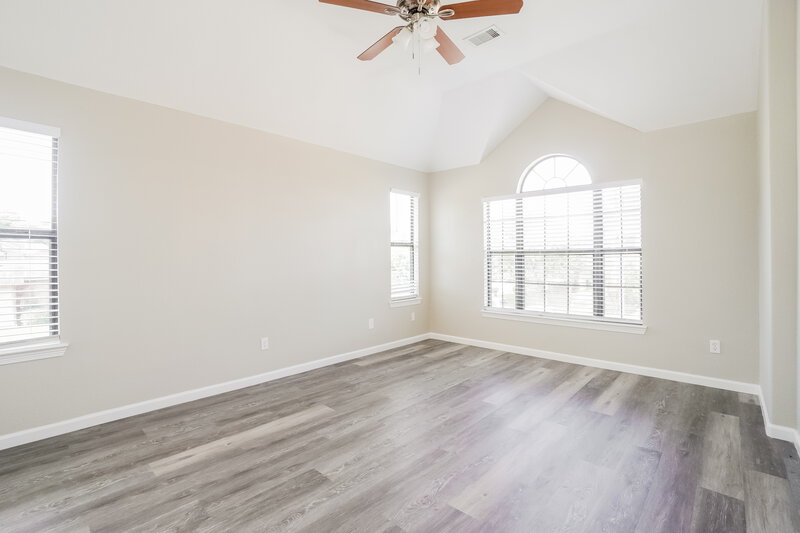 2,175/Mo, 812 Lightningbug Ln Conroe, TX 77301 Main Bedroom View