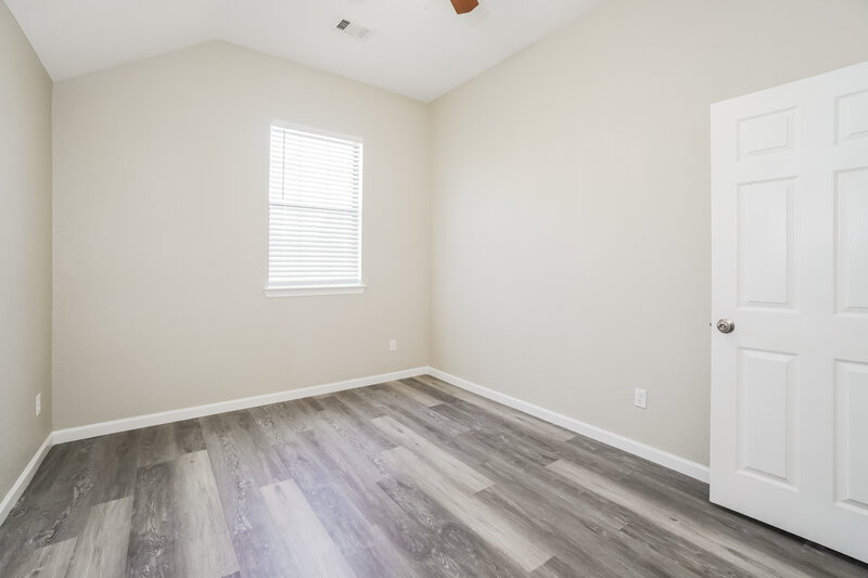 2,175/Mo, 812 Lightningbug Ln Conroe, TX 77301 Bedroom View