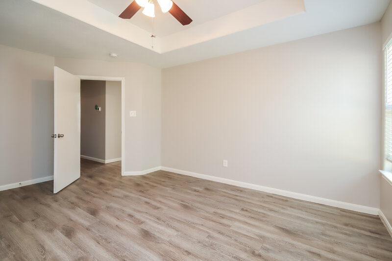 1,770/Mo, 16266 Hidden Deer Ln Conroe, TX 77302 Main Bedroom View