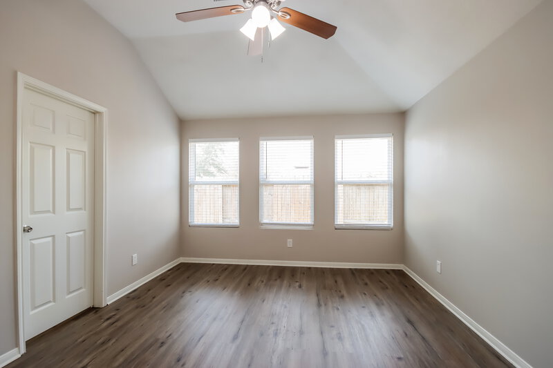 1,985/Mo, 2516 Hallmark Oak St Spring, TX 77386 Main Bedroom View