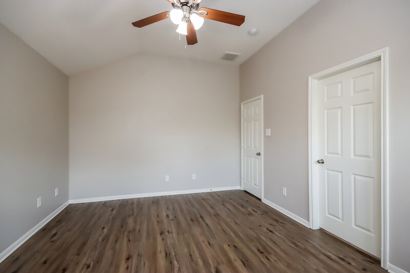 1,985/Mo, 2516 Hallmark Oak St Spring, TX 77386 Main Bedroom View 2