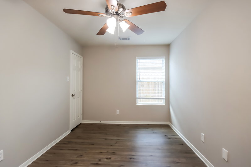 1,985/Mo, 2516 Hallmark Oak St Spring, TX 77386 Bedroom View 2