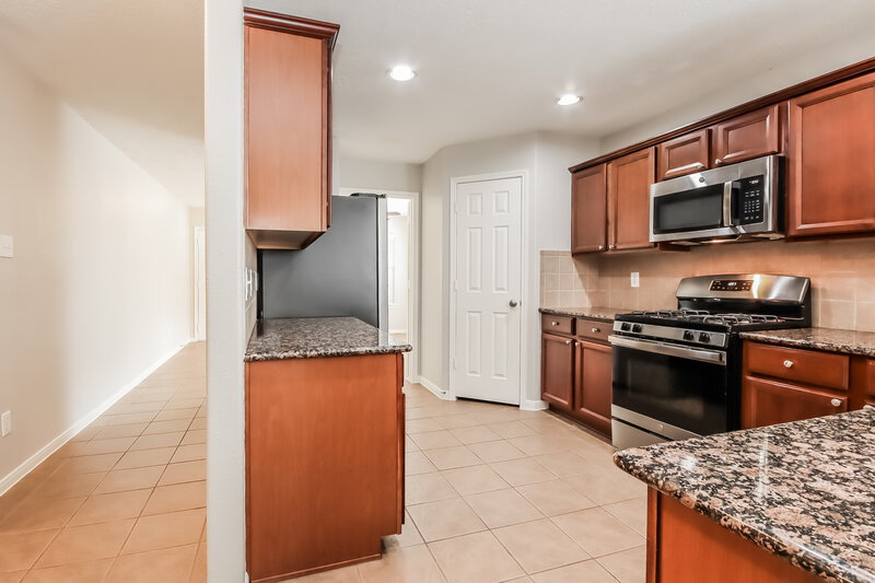 2,540/Mo, 21619 Kingston Terrace Ln Spring, TX 77379 Kitchen View 2