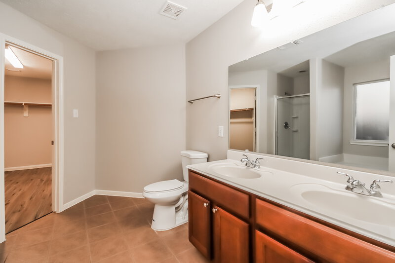 2,540/Mo, 21619 Kingston Terrace Ln Spring, TX 77379 Bathroom View