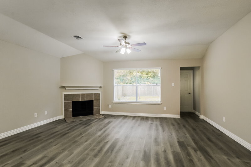 1,815/Mo, 18627 Timbers Edge Dr Humble, TX 77346 Living Room View