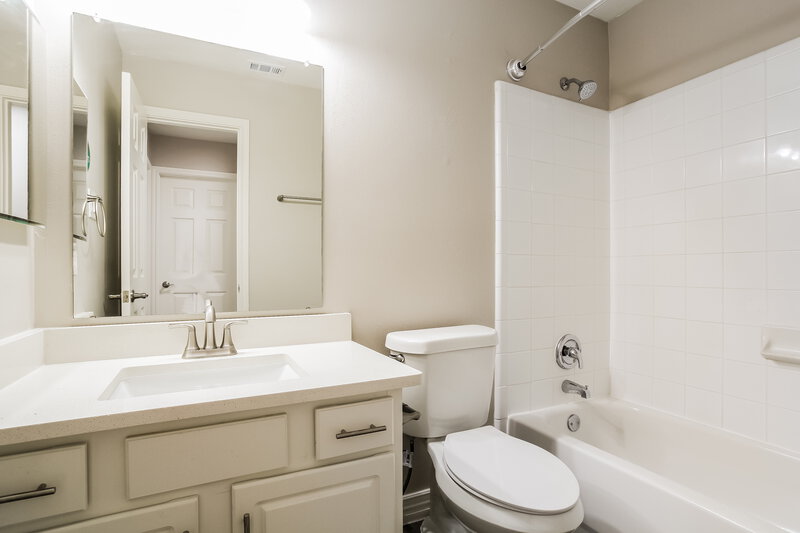 1,815/Mo, 18627 Timbers Edge Dr Humble, TX 77346 Bathroom View