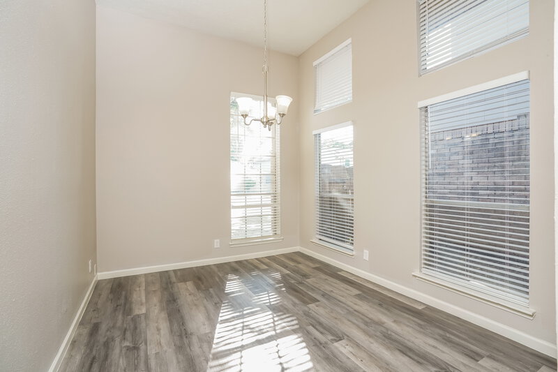 1,775/Mo, 8726 E Rylander Cir Houston, TX 77071 Dining Room View