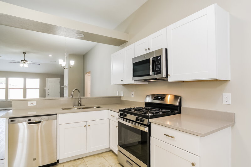 3,270/Mo, 31142 N Head Dr Spring, TX 77386 Kitchen View 2