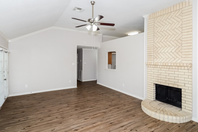 2,045/Mo, 4906 Temple Bell Dr Spring, TX 77388 Living Room View 2