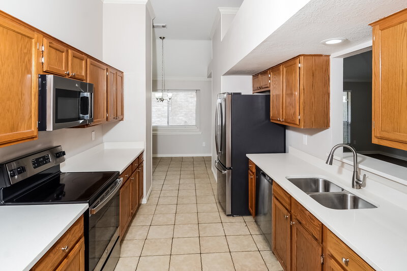 2,045/Mo, 4906 Temple Bell Dr Spring, TX 77388 Kitchen View