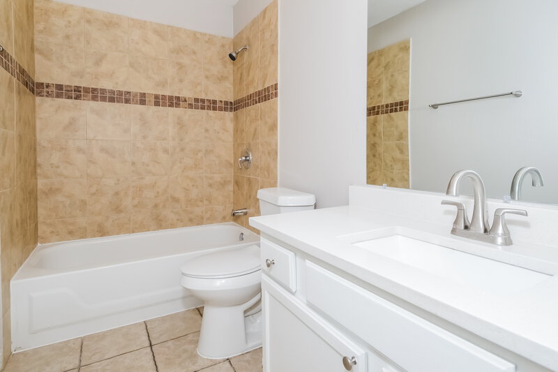 2,045/Mo, 4906 Temple Bell Dr Spring, TX 77388 Bathroom View