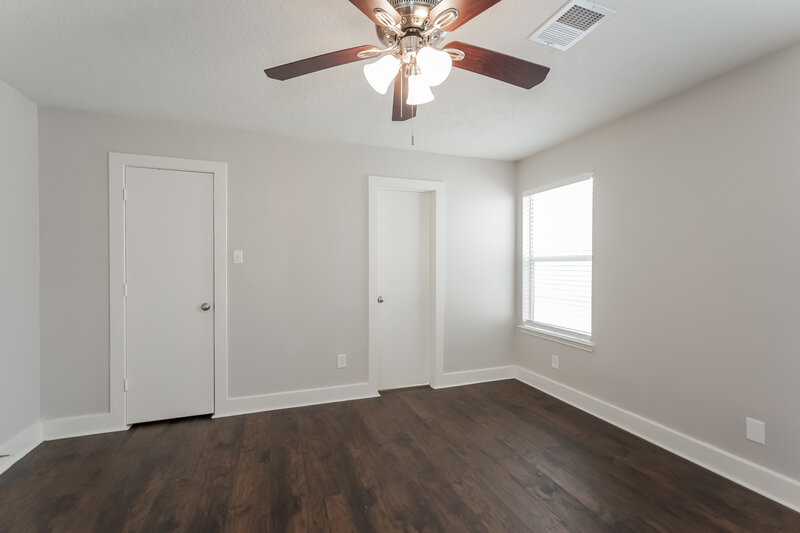 1,770/Mo, 15819 E Park Ct Houston, TX 77082 Main Bedroom View 2