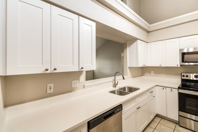 2,105/Mo, 5614 Countryaire St League City, TX 77573 Kitchen View