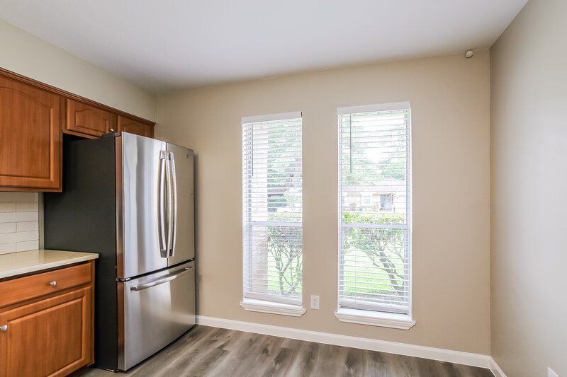 1,875/Mo, 2411 Summer Spring Dr Spring, TX 77373 Kitchen View