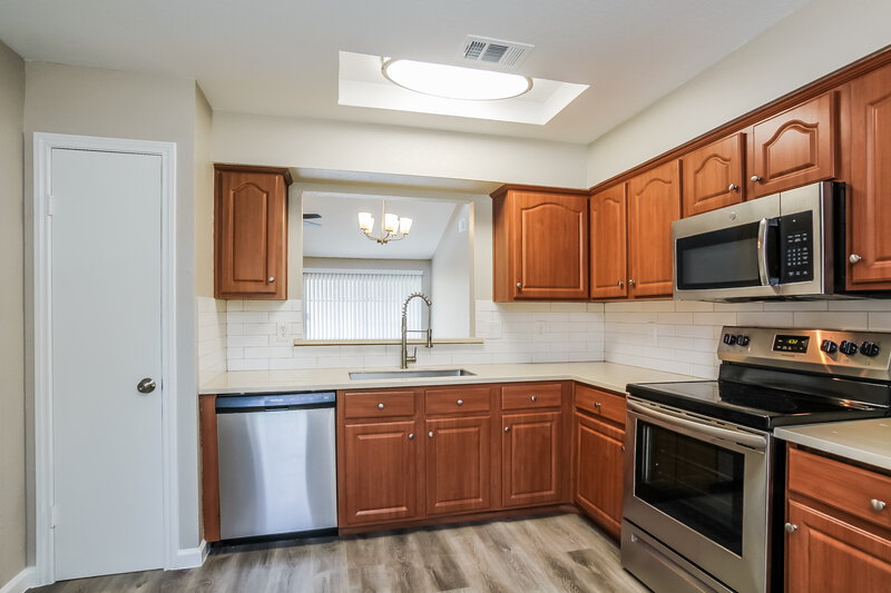 1,875/Mo, 2411 Summer Spring Dr Spring, TX 77373 Kitchen View 2
