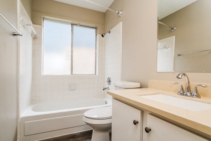 1,875/Mo, 2411 Summer Spring Dr Spring, TX 77373 Bathroom View
