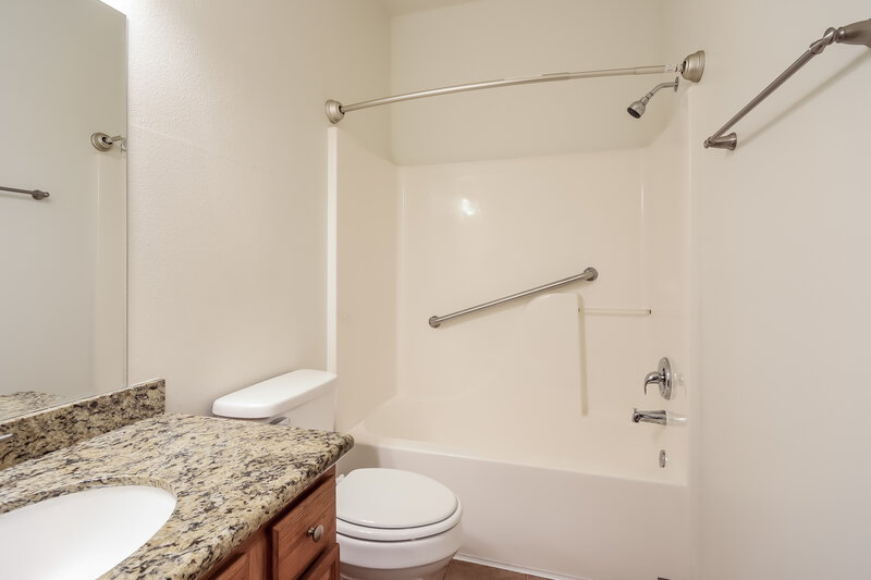 2,730/Mo, 20206 Twilight Canyon Rd Katy, TX 77449 Bathroom View