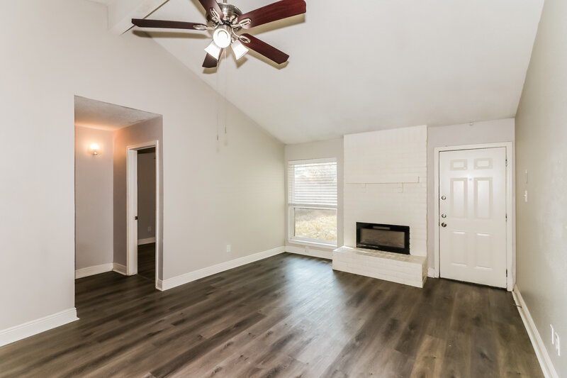 1,545/Mo, 4515 Quailgate Dr Spring, TX 77373 Living Room View