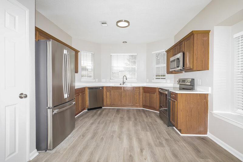2,155/Mo, 993 Oak Lynn Dr Willis, TX 77378 Kitchen View