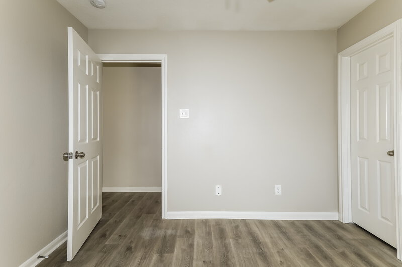 2,155/Mo, 993 Oak Lynn Dr Willis, TX 77378 Bedroom View 2