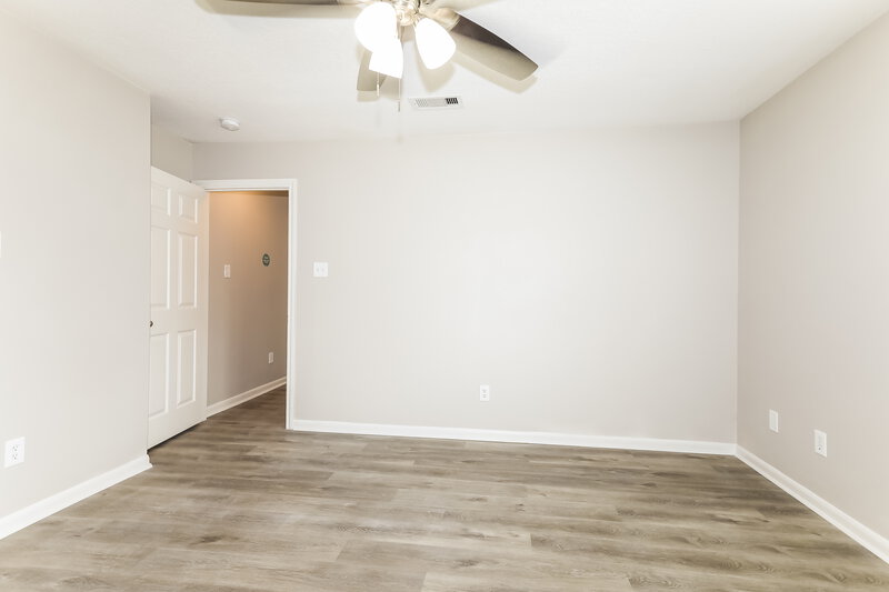 2,155/Mo, 993 Oak Lynn Dr Willis, TX 77378 Bedroom View 3