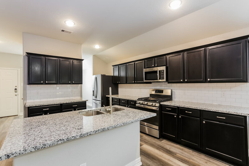 1,955/Mo, 1618 Mustang Canyon Way Houston, TX 77049 Kitchen View
