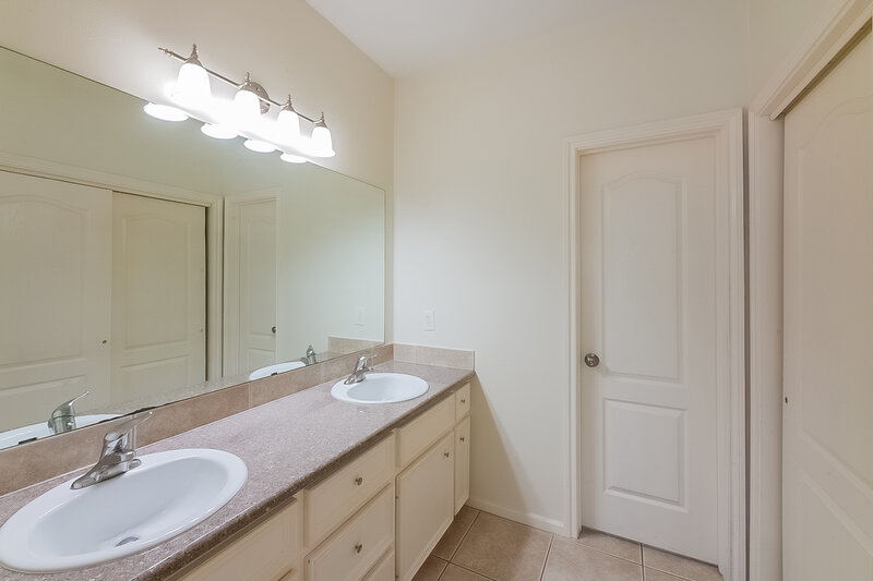 1,955/Mo, 6115 Oak Bay Dr Houston, TX 77091 Misc View 9