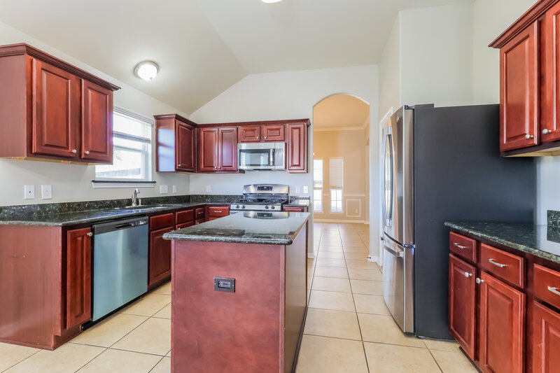 1,805/Mo, 1110 Shadow Glenn Dr Conroe, TX 77301 Kitchen View 2