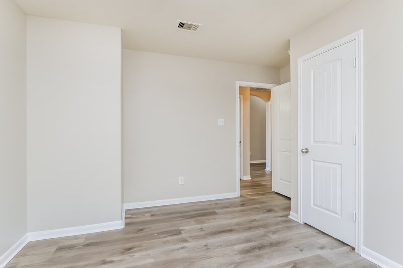 1,805/Mo, 1110 Shadow Glenn Dr Conroe, TX 77301 Bedroom View 2