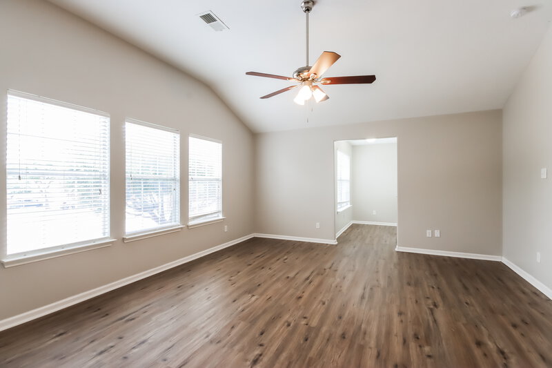 3,270/Mo, 15026 August Sunset Dr Humble, TX 77396 Main Bedroom View