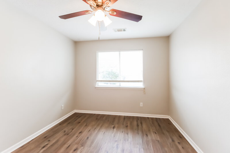 3,270/Mo, 15026 August Sunset Dr Humble, TX 77396 Bedroom View 2