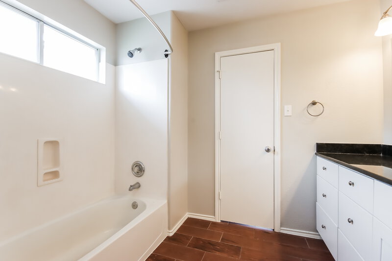 3,270/Mo, 15026 August Sunset Dr Humble, TX 77396 Bathroom View