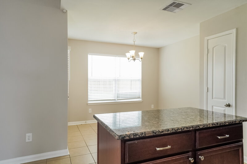 1,905/Mo, 5115 Windy Parke Ln Richmond, TX 77469 Kitchen View