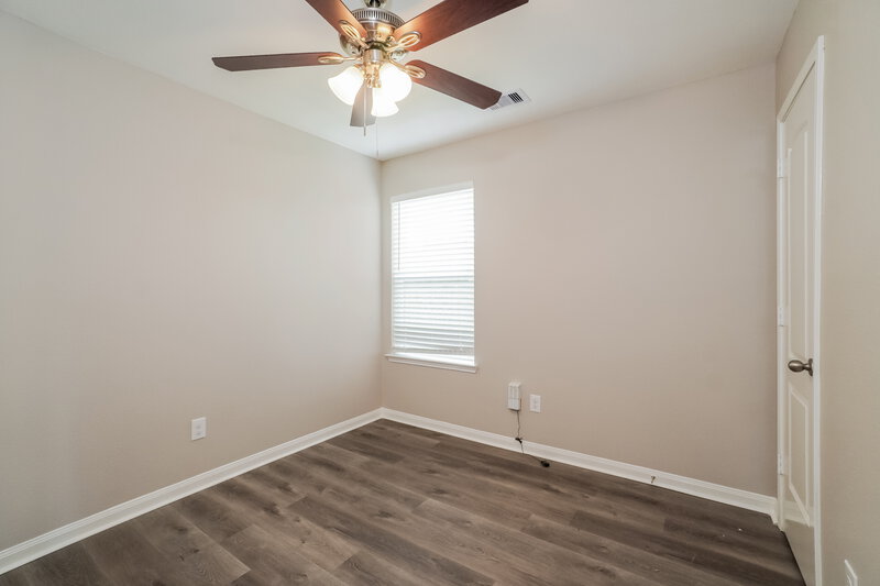 1,905/Mo, 5115 Windy Parke Ln Richmond, TX 77469 Bedroom View 2