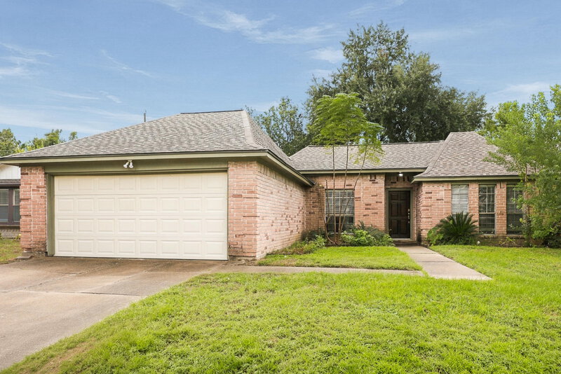 3 Bedroom House – 9723 Orangevale Dr, Spring, TX 77379