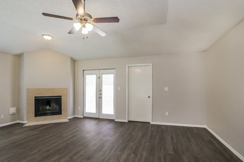 1,935/Mo, 9723 Orangevale Dr Spring, TX 77379 Living Room View