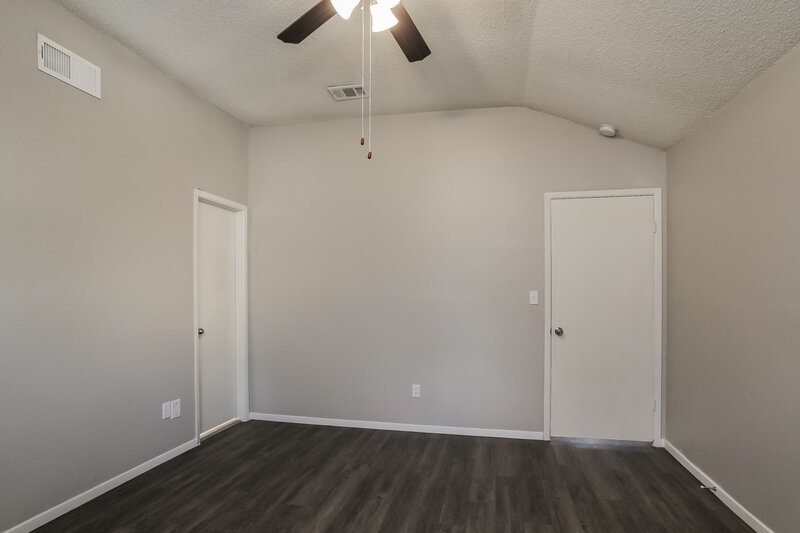 1,935/Mo, 9723 Orangevale Dr Spring, TX 77379 Main Bedroom View 2