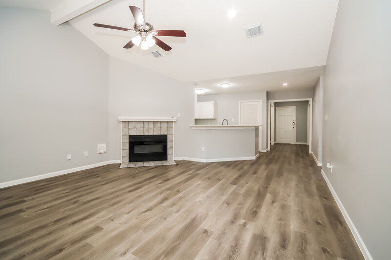 2,460/Mo, 5519 Rivertree Ln Spring, TX 77379 Living Room View 2