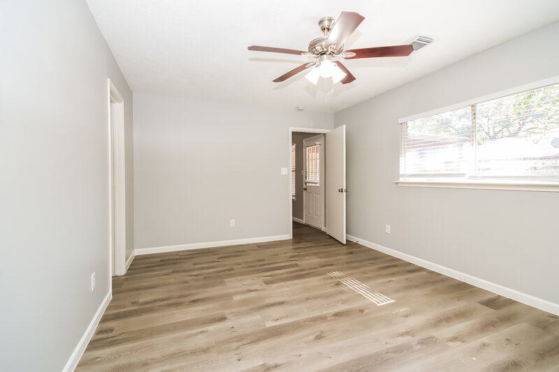2,460/Mo, 5519 Rivertree Ln Spring, TX 77379 Main Bedroom View 2