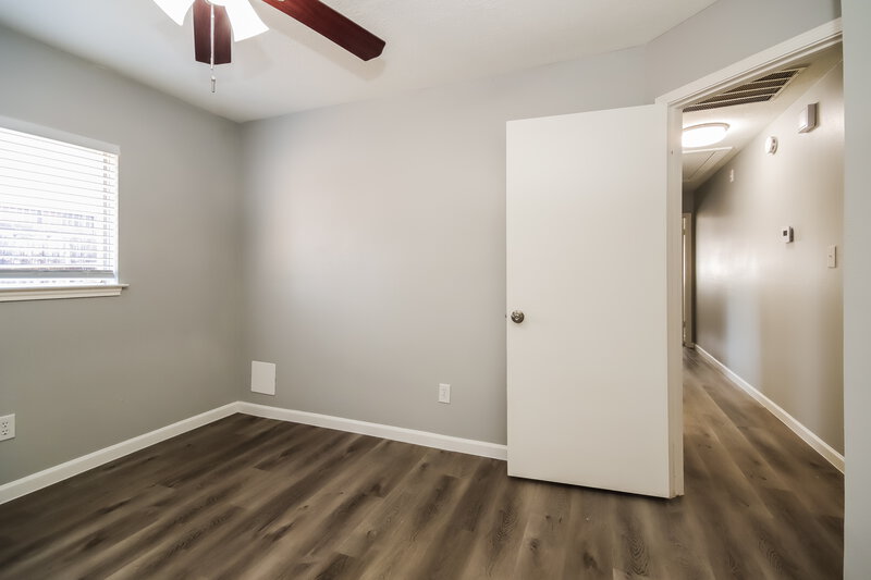 2,460/Mo, 5519 Rivertree Ln Spring, TX 77379 Bedroom View
