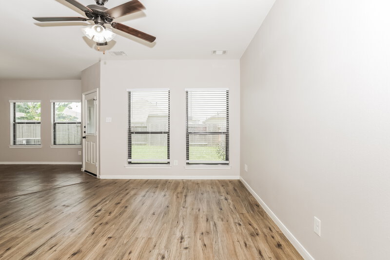 2,095/Mo, 6623 Sharpstone Creek Ln Houston, TX 77084 Living Room View